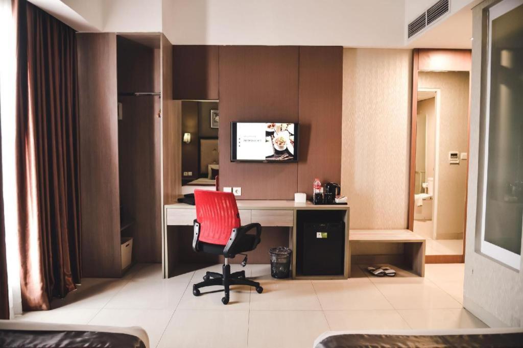 Travello Hotel Bandung Eksteriør billede