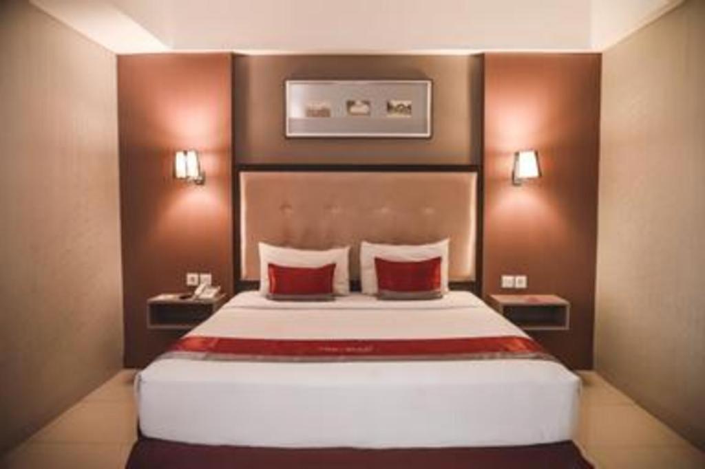 Travello Hotel Bandung Eksteriør billede