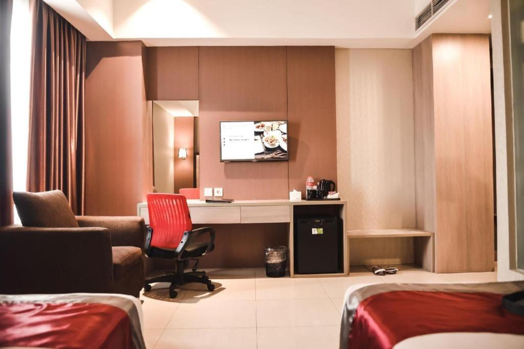 Travello Hotel Bandung Eksteriør billede